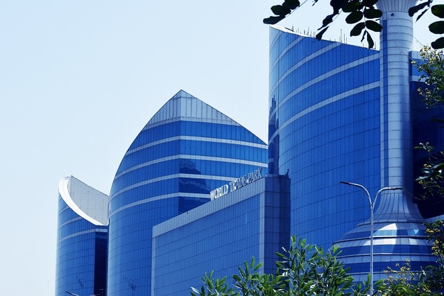 A well-designed international corporate compliance program can be a cornerstone of corporate governance, ensuring that businesses prioritize compliance to succeed in the global market.