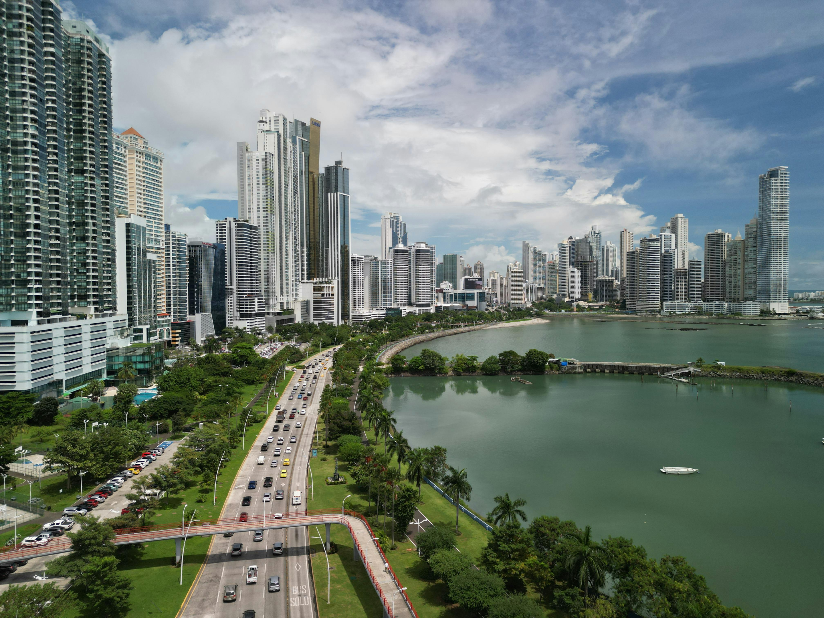 Setting Up Your Business in Panama: GEOS Guide for Global Expansion