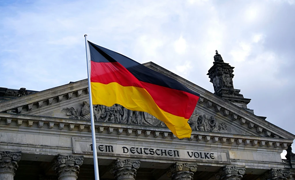 German VAT (VAT) rules shape how day-to-day business runs. Registration, invoicing, and filings all need to line up from the start. This guide explains when foreign companies need to register for VAT in Germany and how to manage compliance as operations grow.